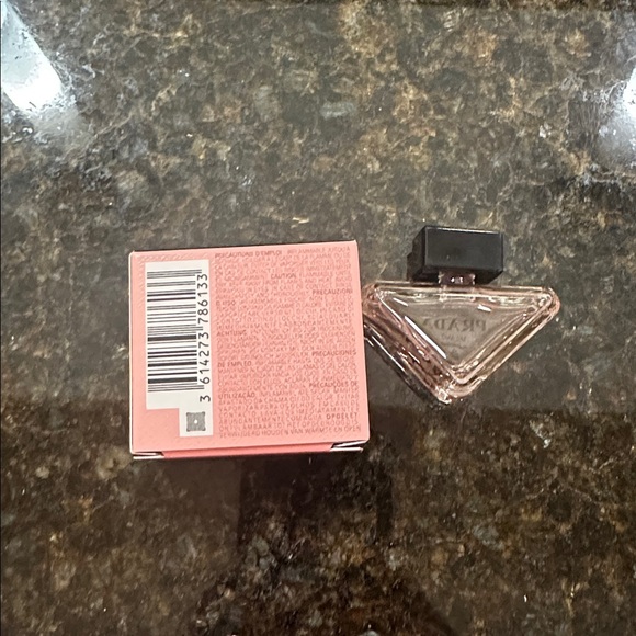 Prada Paradoxe Eau de Parfum - 0.23 fl oz New - Picture 2 of 4